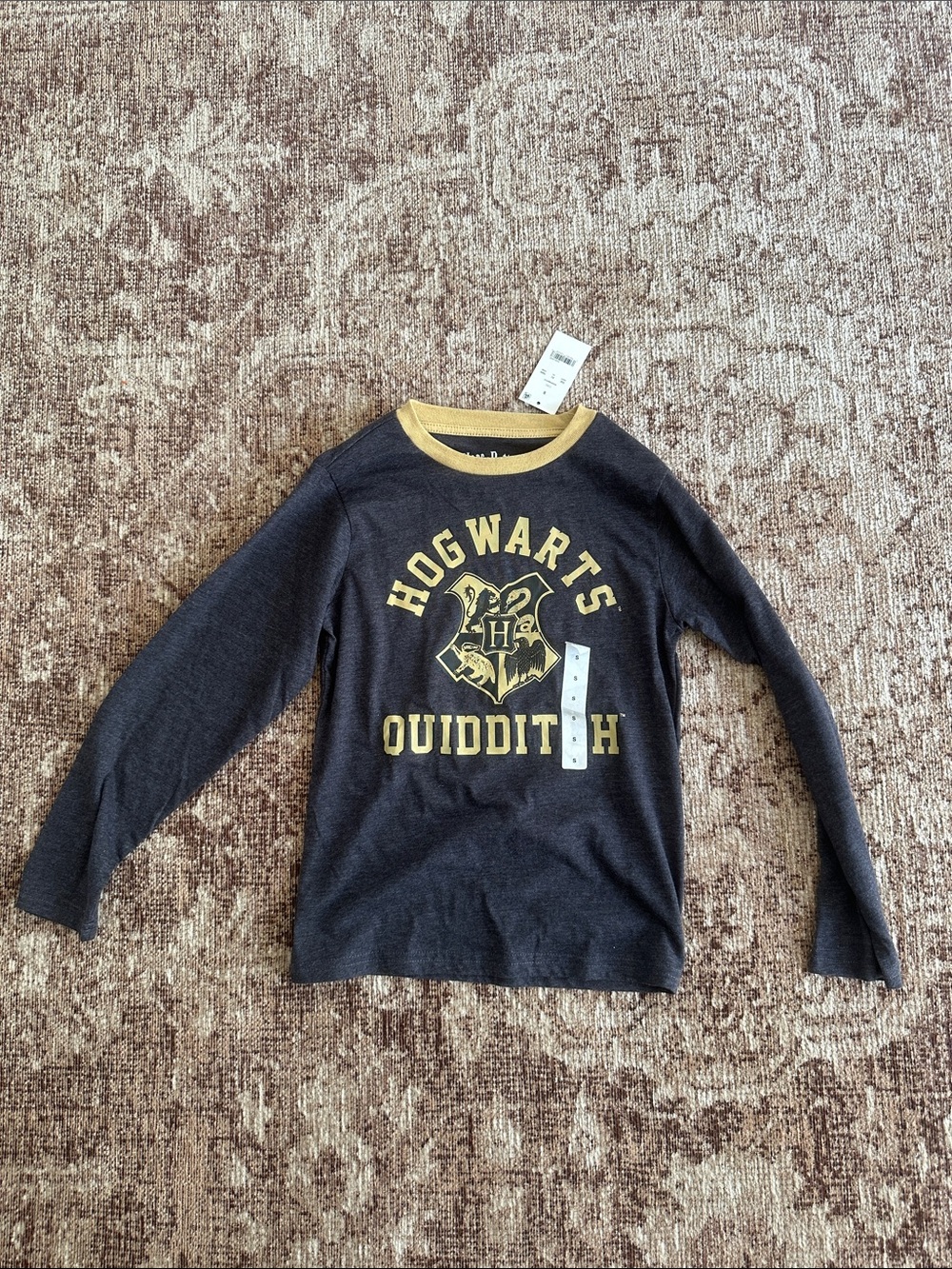 Hogwarts Quidditch Kids Long-Sleeve Tee - Black and Gold size small